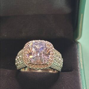 Elegant Silver Ring with Clear Gemstone